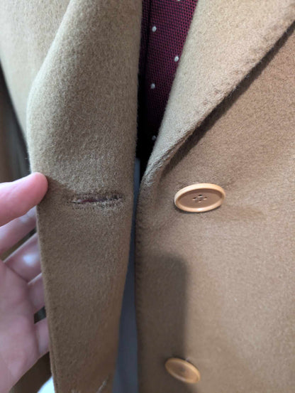Lumineux manteau de couleur camel en laine