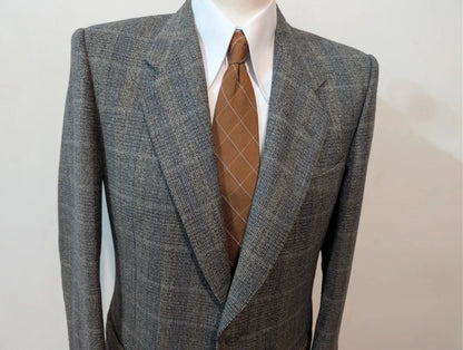 Toller grauer Anzug aus schwerem Flanell