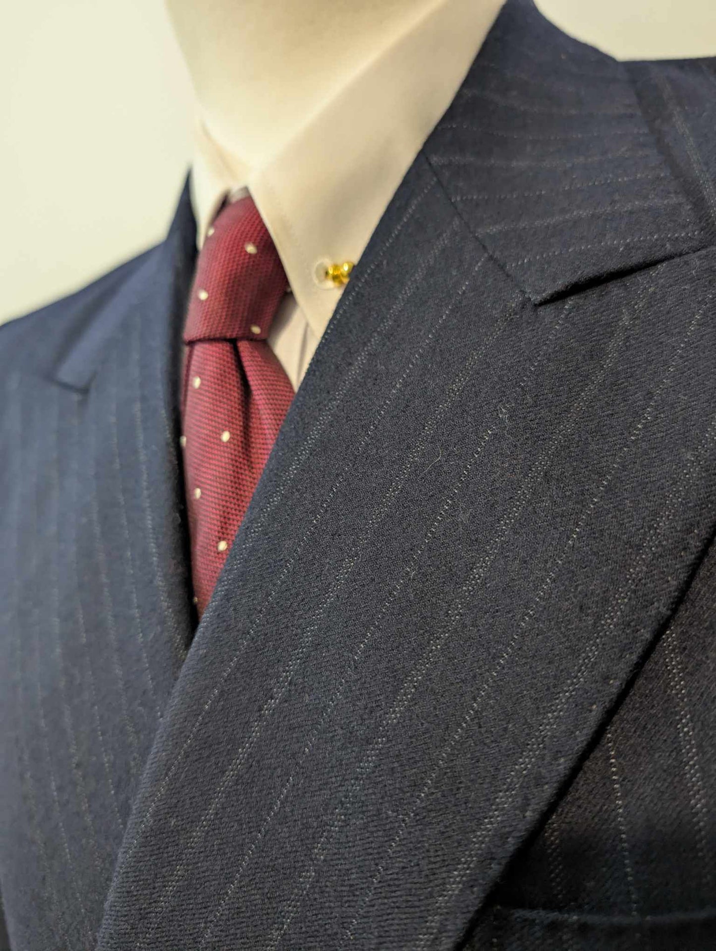 Terrifiant costume croisé chalkstripe en flanelle lourde