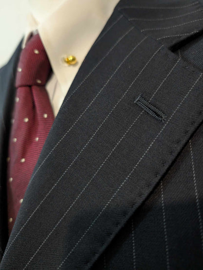 Ravissant costume pinstripe en laine