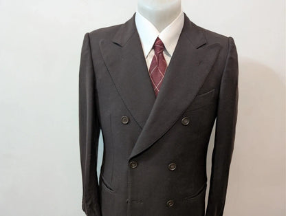 Schöne, zweireihige braune Wolljacke