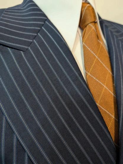 Extraordinaire costume croisé pinstripe en laine
