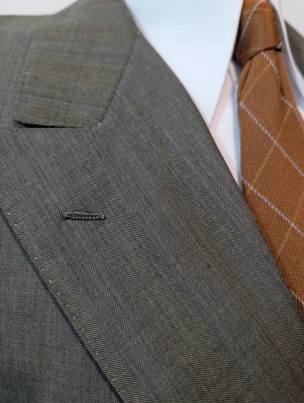 Légendaire costume croisé gris en laine
