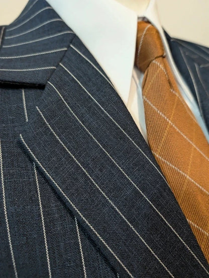 Toller Nadelstreifenanzug aus Wolle