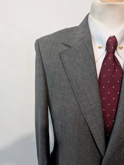Classique costume gris en laine