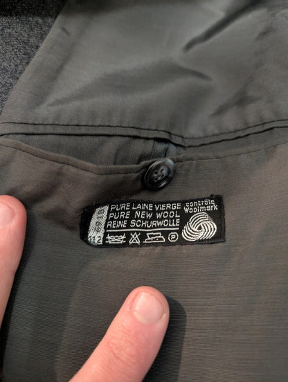 Légendaire costume croisé gris en flanelle lourde