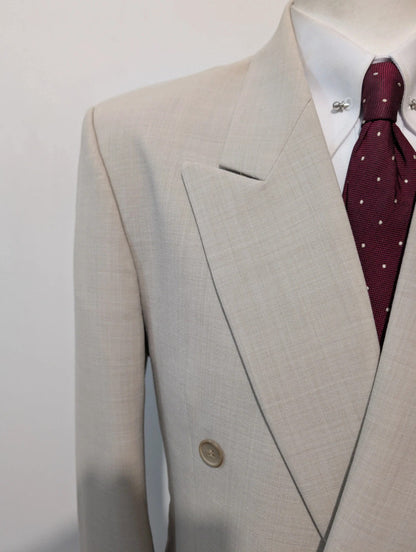 Magnifique costume croisé gris crème en laine