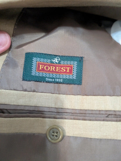 Klassischer beiger Leinenanzug