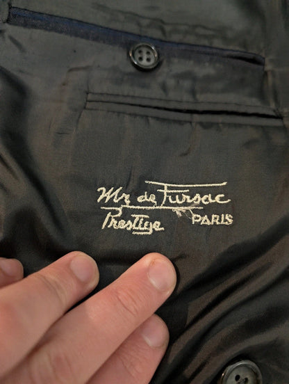 Élégant costume croisé chalkstripe en laine
