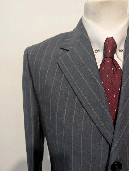 Redoutable costume pinstripe en lin