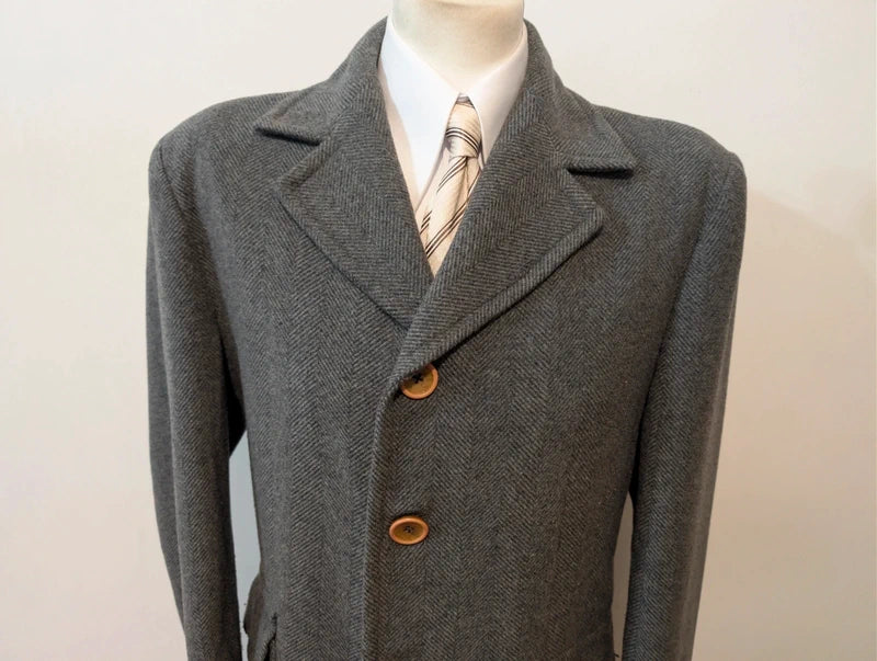 Eleganter grauer Woll-Polocoat
