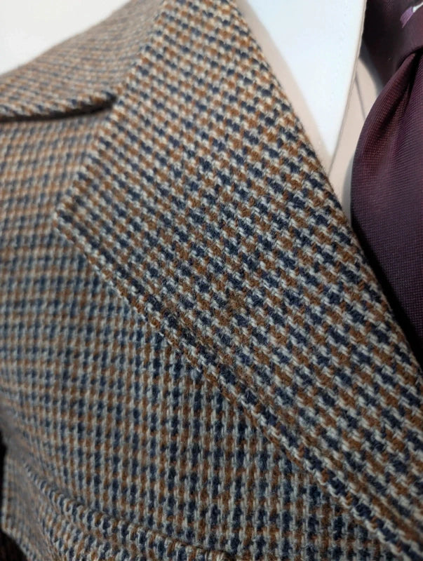 Eine beeindruckende Tweedjacke