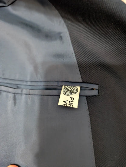 Klassische marineblaue Wolljacke