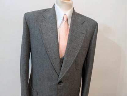 Fabelhafter grauer 3-teiliger Tweed-Anzug