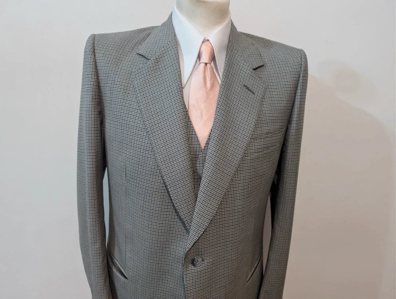 Eleganter 3-teiliger Anzug aus Hahnentritt