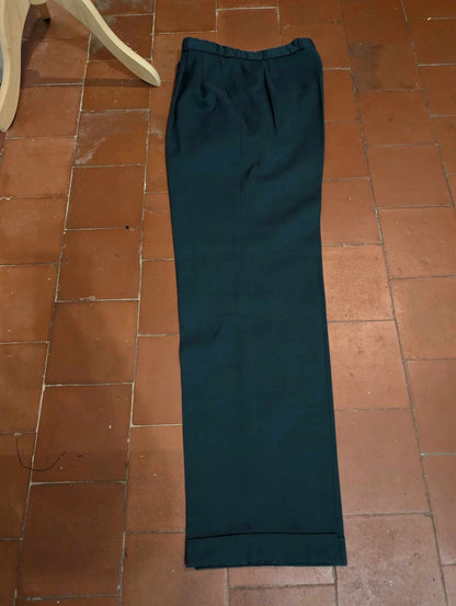 Superbe costume croisé de couleur vert en laine froide