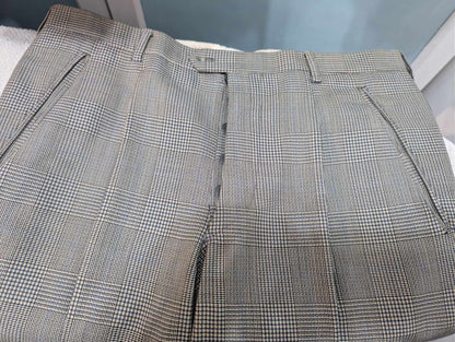 Excellent costume bespoke français