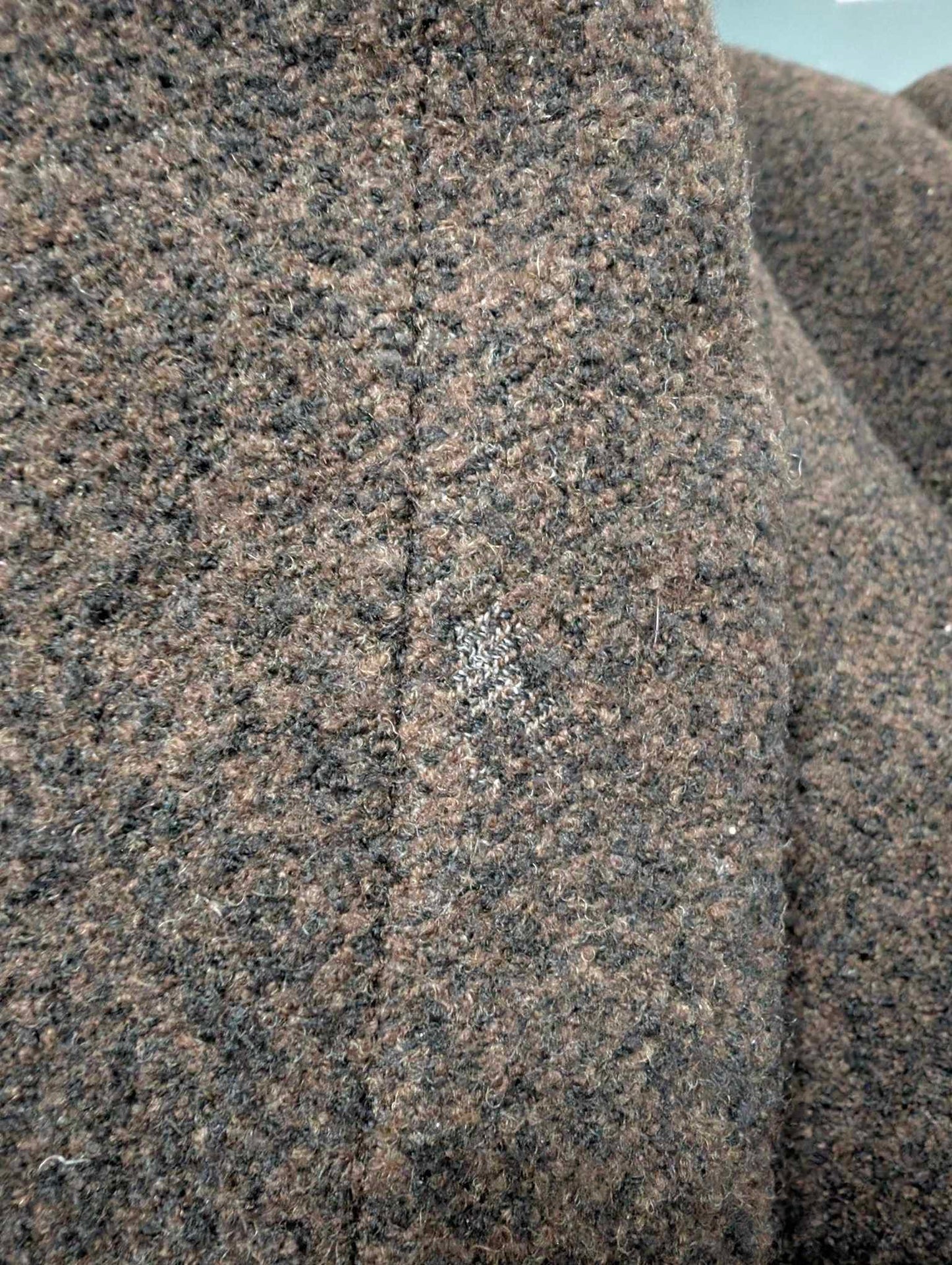 Schöner zweireihiger Wollmantel