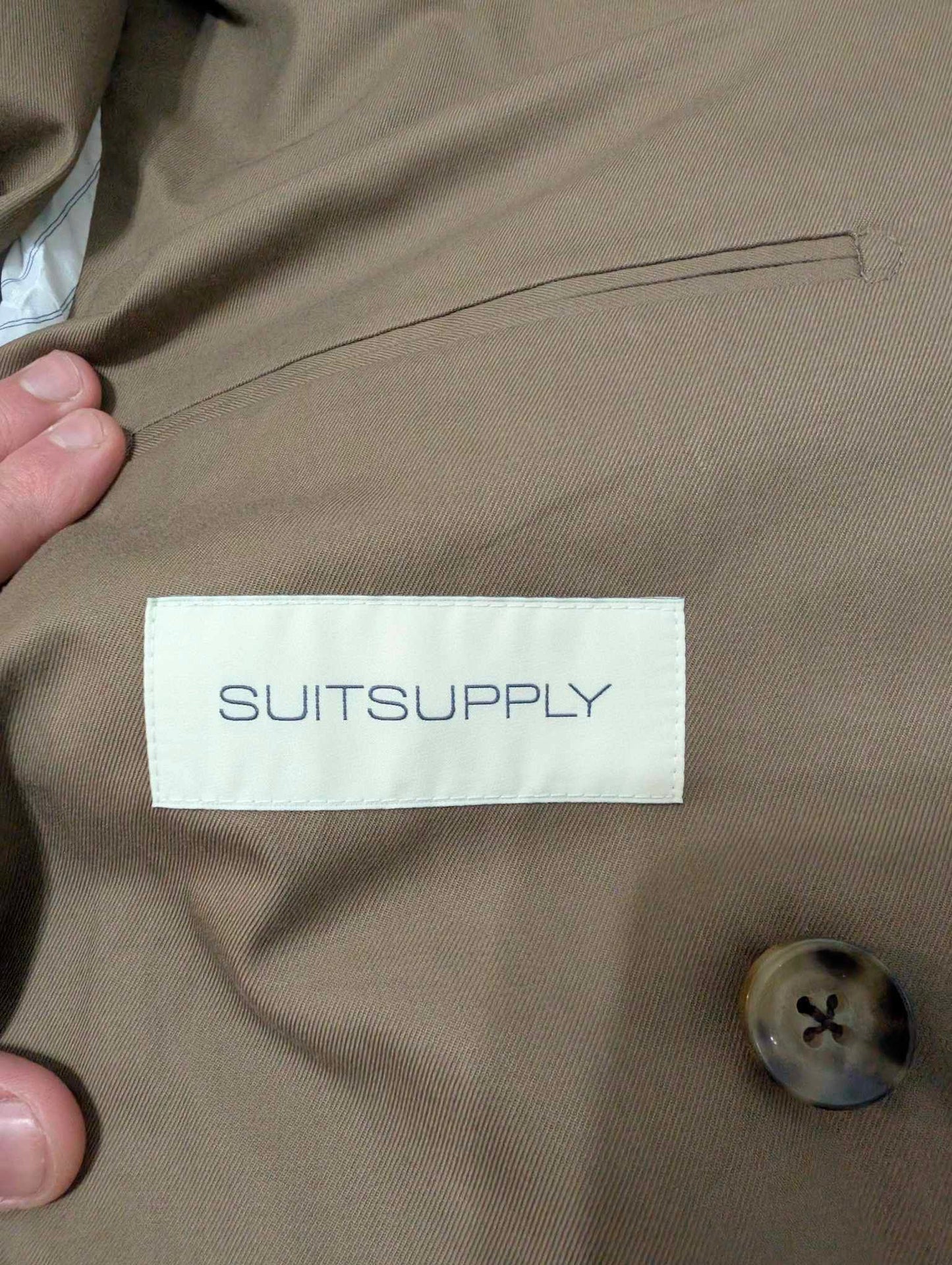 Toller zweireihiger brauner Baumwollanzug