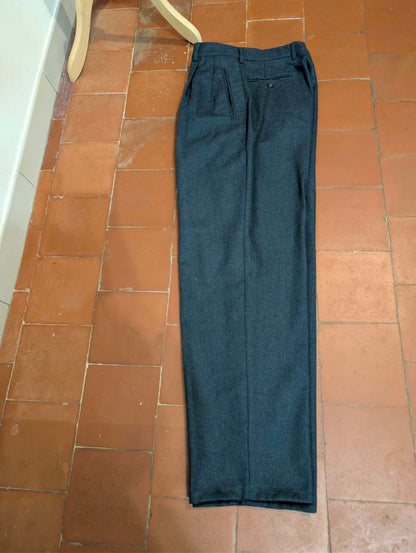 Wunderschöner blauer Anzug aus schwerem Flanell