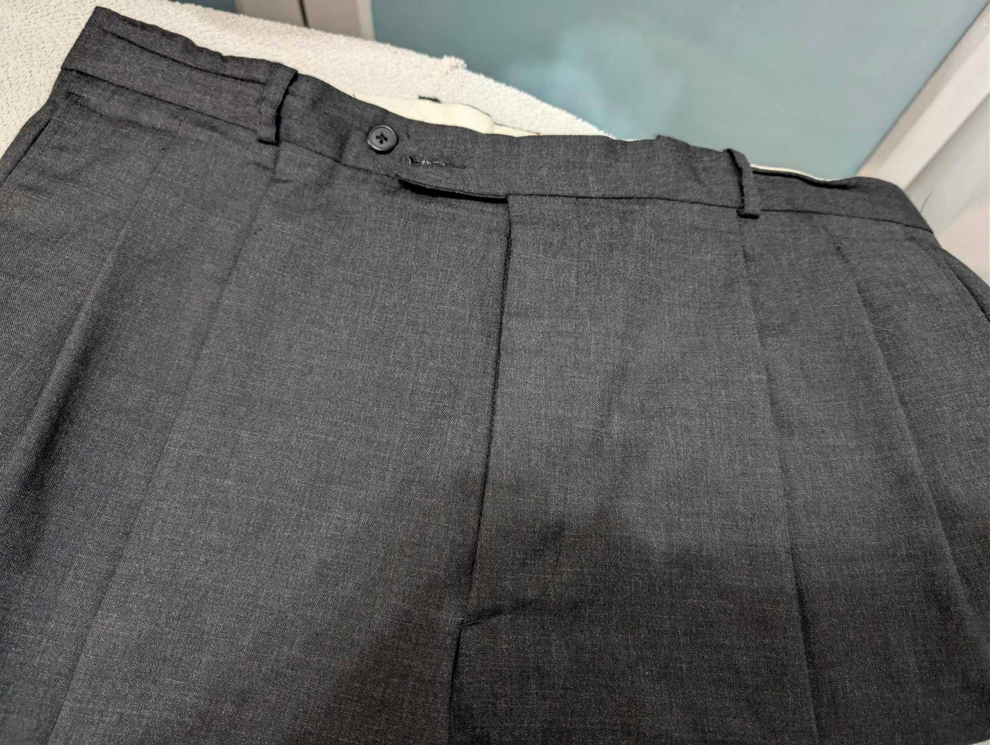 Élégant costumes croisé gris en laine froide