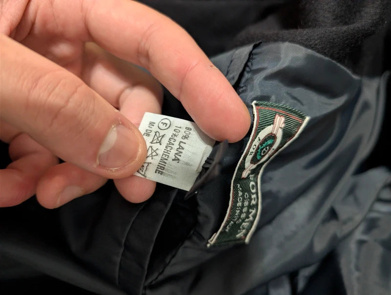 Wunderschöner Raglanmantel aus Wolle