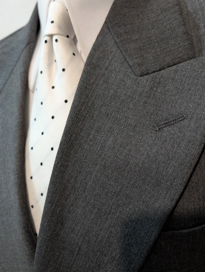 Toller zweireihiger grauer Wollanzug