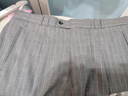 Formidable costume croisé pinstripe en laine