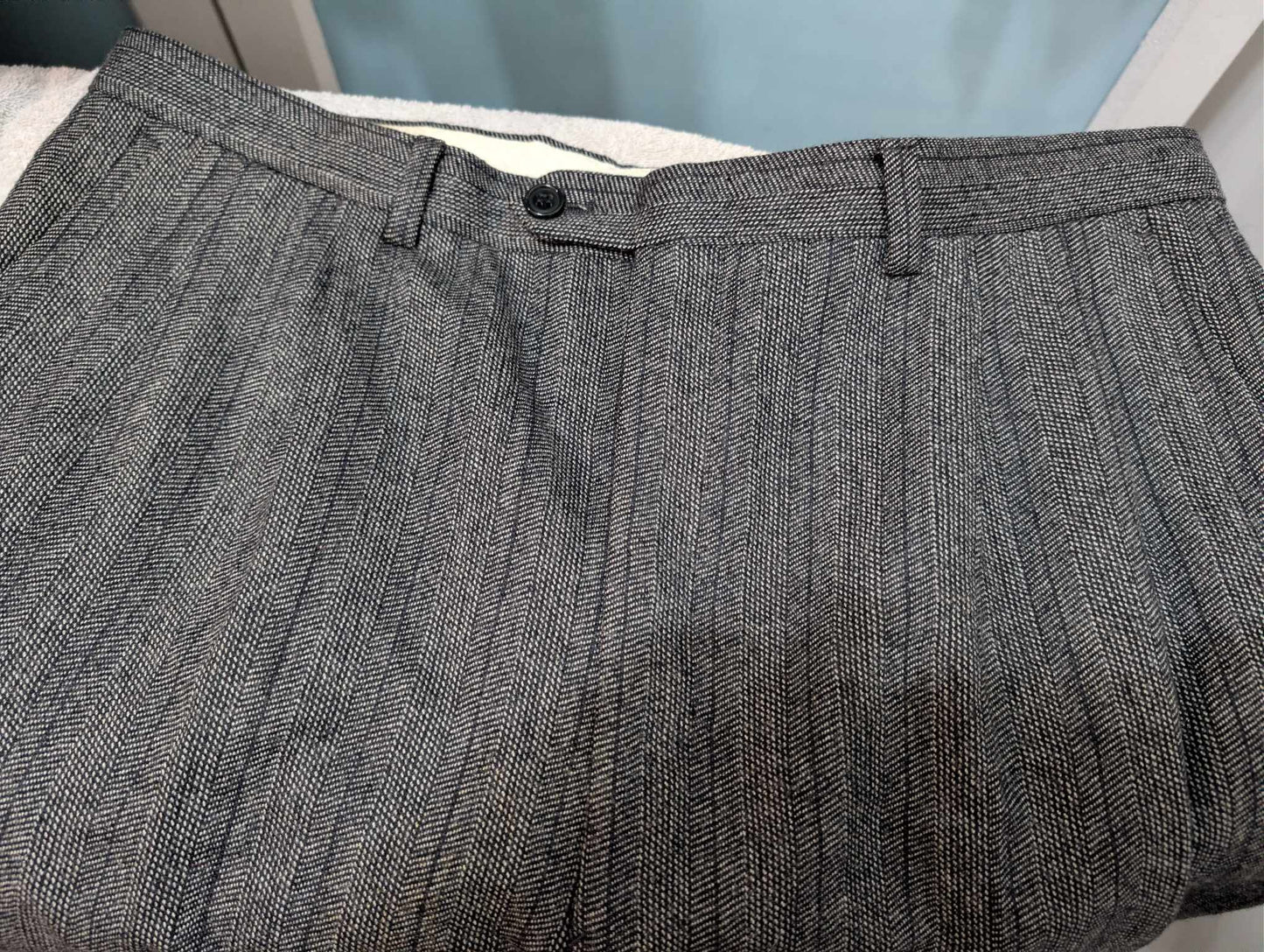 Superbe costume croisé gris en flanelle