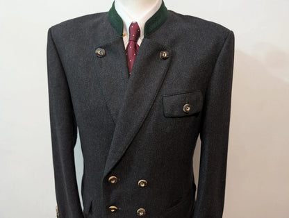 Magnifique costume autrichien en flanelle lourde