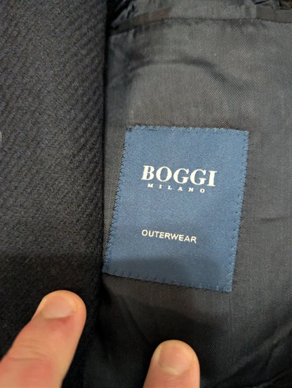 Kurzer, zweireihiger Wollmantel