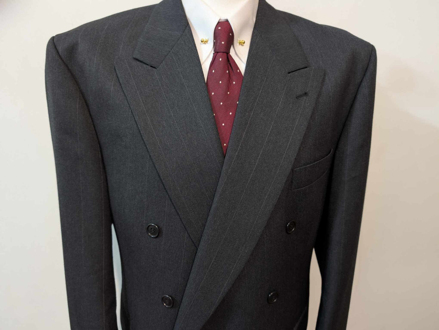 Méchant costume croisé pinstripe en laine