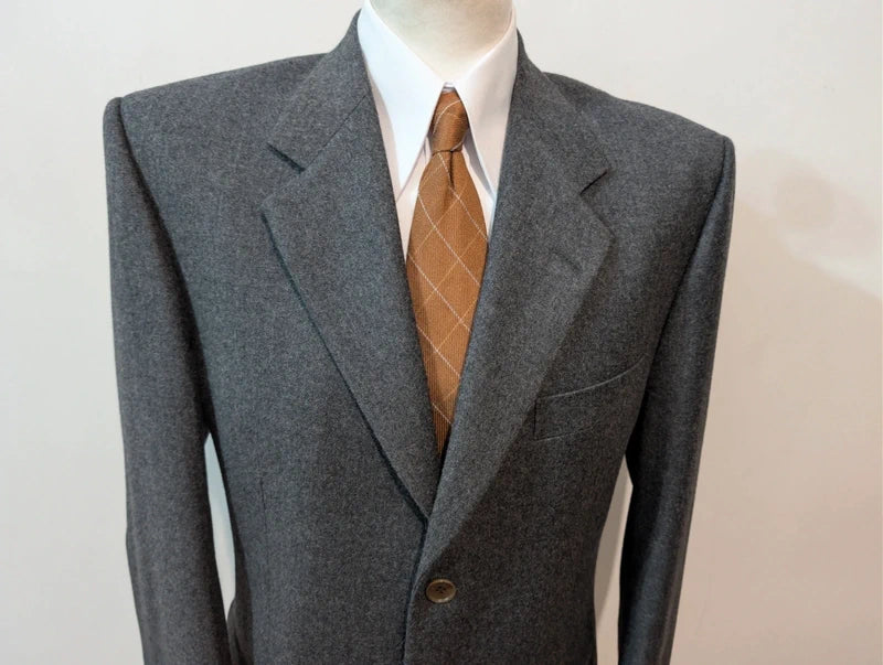Sublime costume gris en flanelle lourde