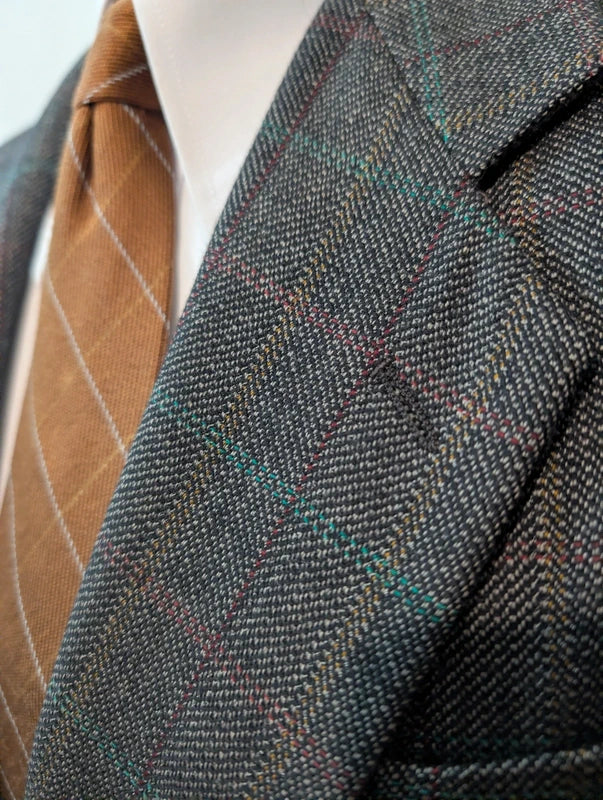 Ancien costume gris a carreaux en laine