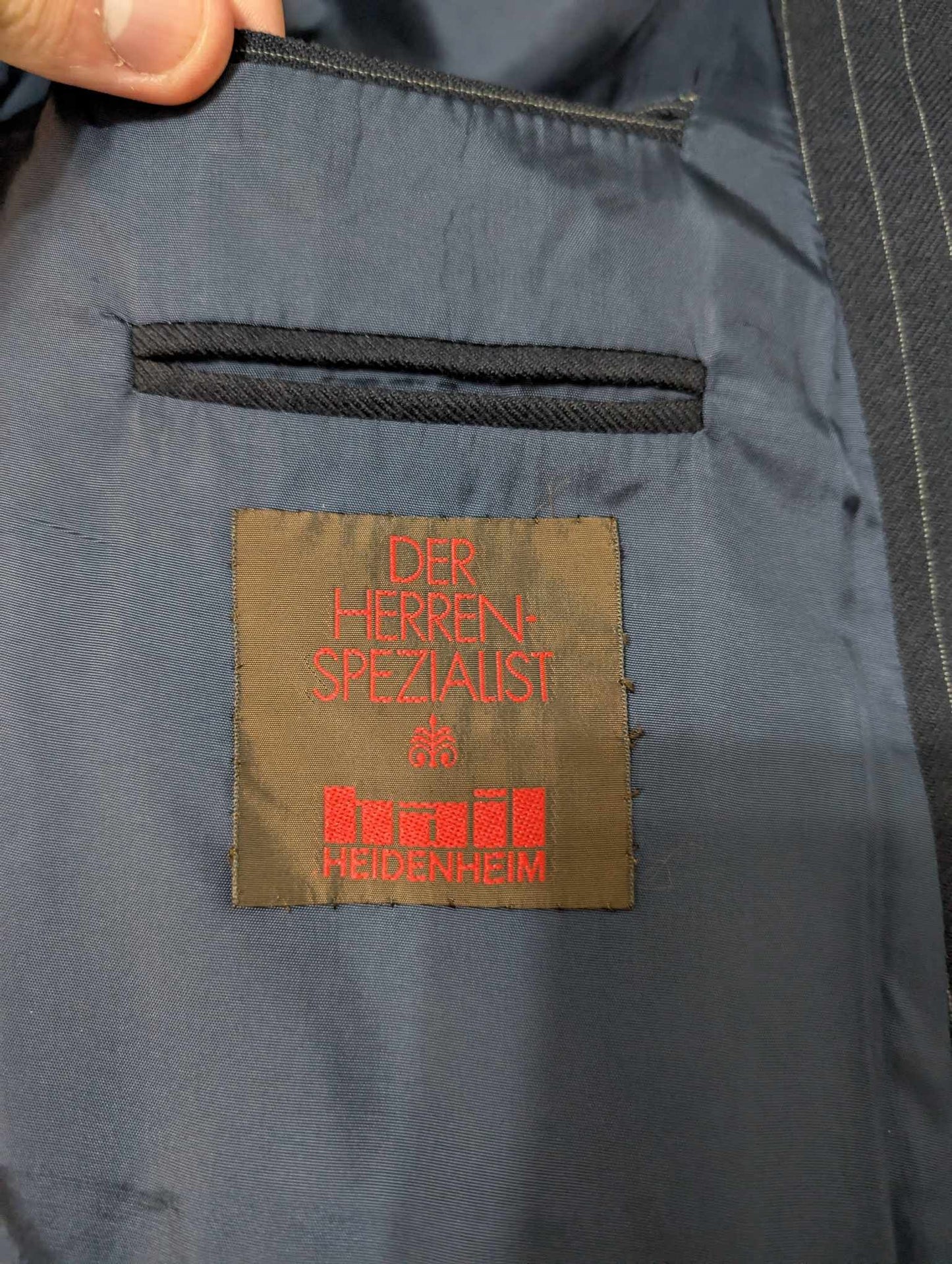 Légendaire costume pinstripe en laine