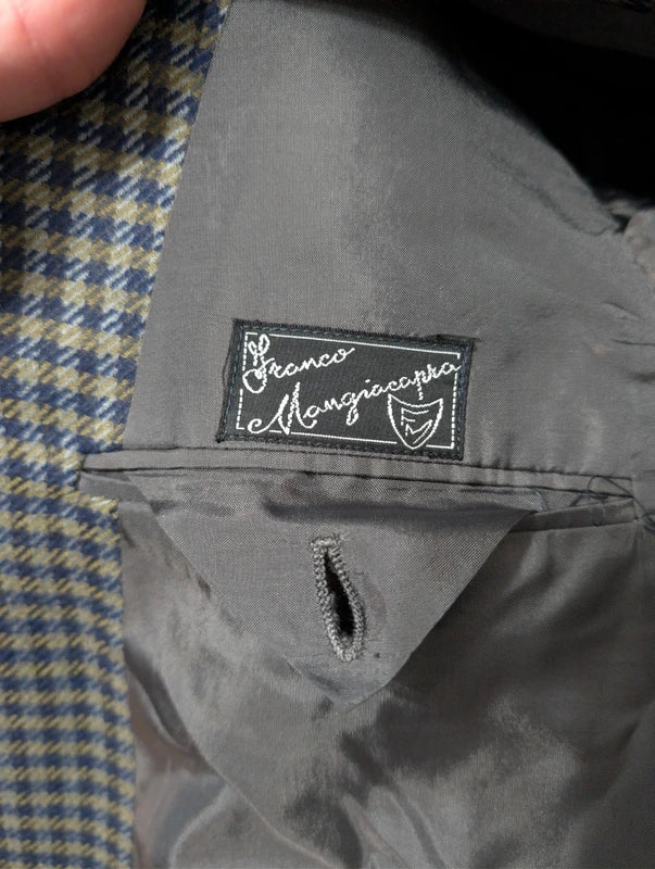 Gentille veste grise en laine