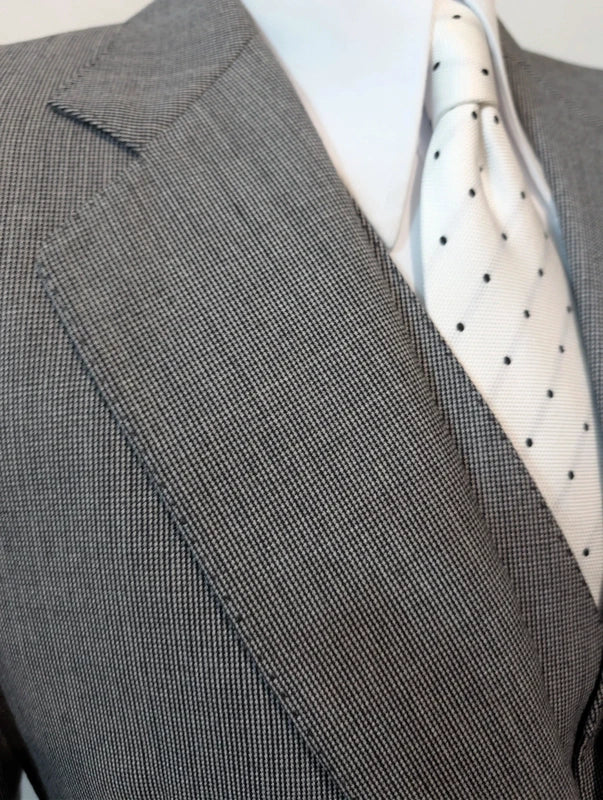 Prächtiger dreiteiliger Wollanzug