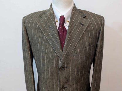 Magnifique costume a rayures en lin