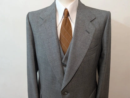 Élégant costume 3 pièces gris en laine