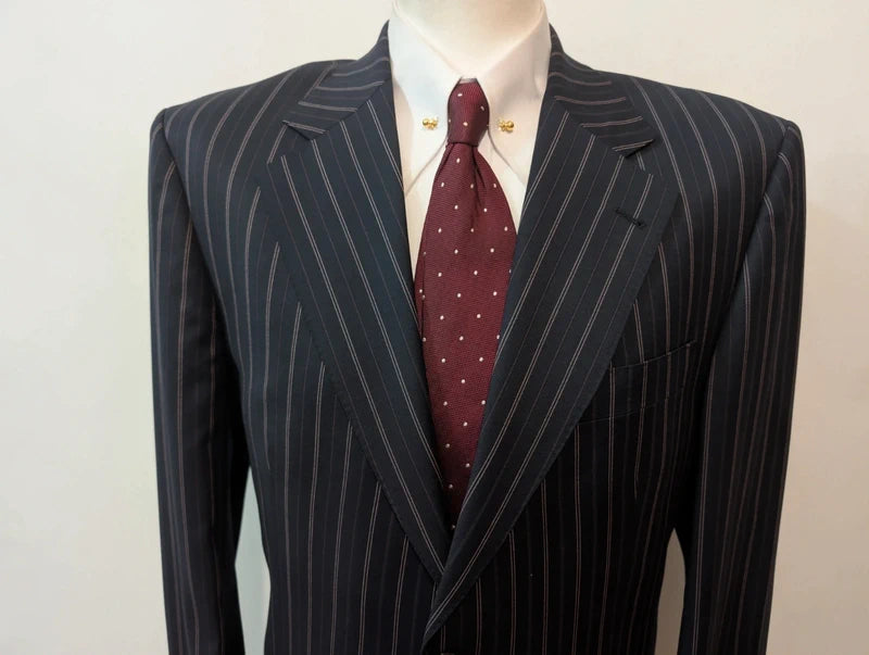 Impressionnant costume pinstripe en laine