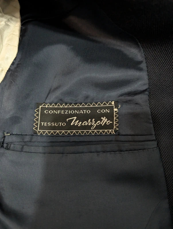 Eleganter marineblauer 3-teiliger Wollanzug