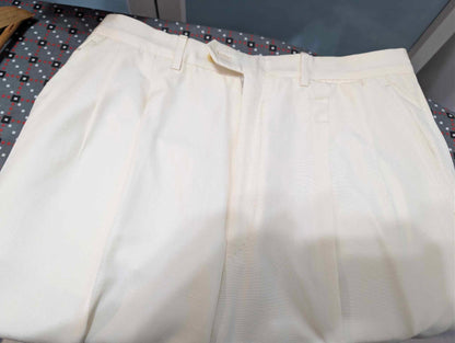 Angelique zweireihiger cremefarbener Seidenanzug