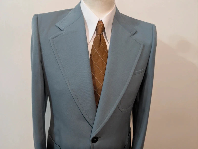 Elegante hellblaue Wolljacke