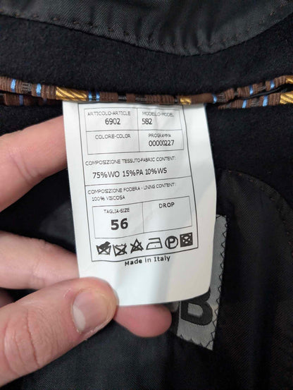 Wunderschöner schwarzer Wollmantel