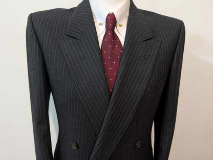 Incroyable costume croisé pinstripe en laine