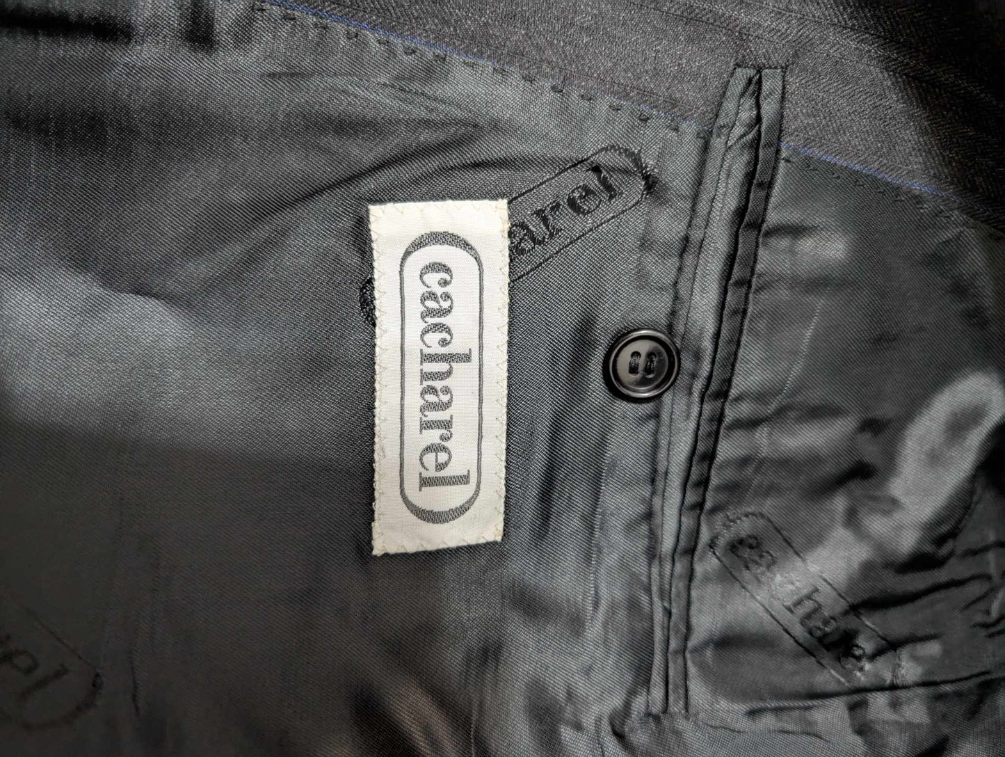 Méchant costume croisé pinstripe en laine