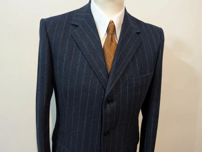 Unglaublicher schwerer Flanellanzug mit Kreidestreifen