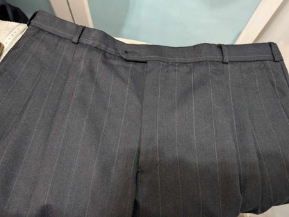 Effrayant costume croisé chalkstripe en laine