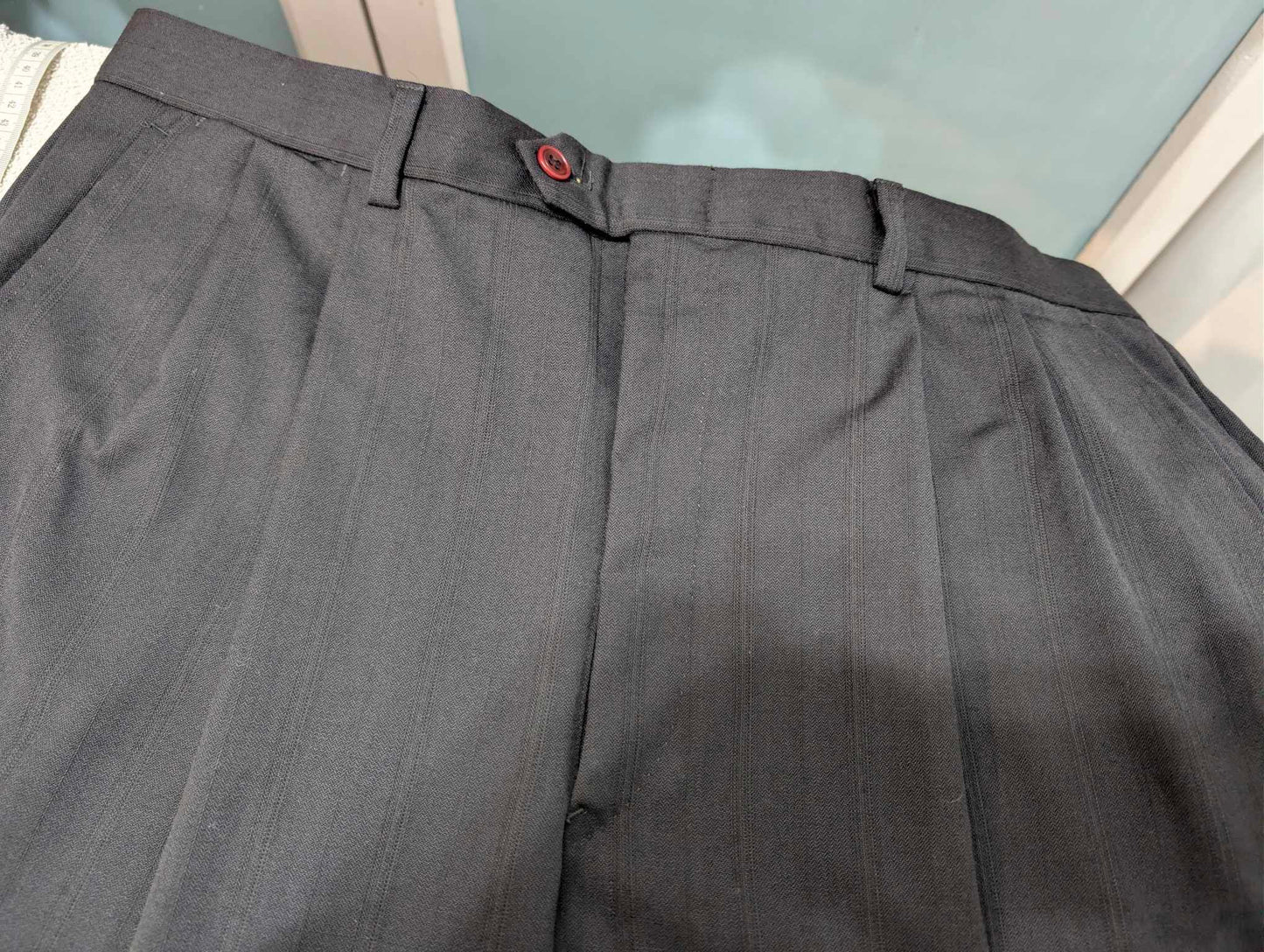 Extraordinaire costumes croisé gris en laine