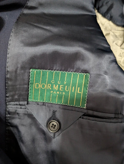 Classique costume croisé bleu marine